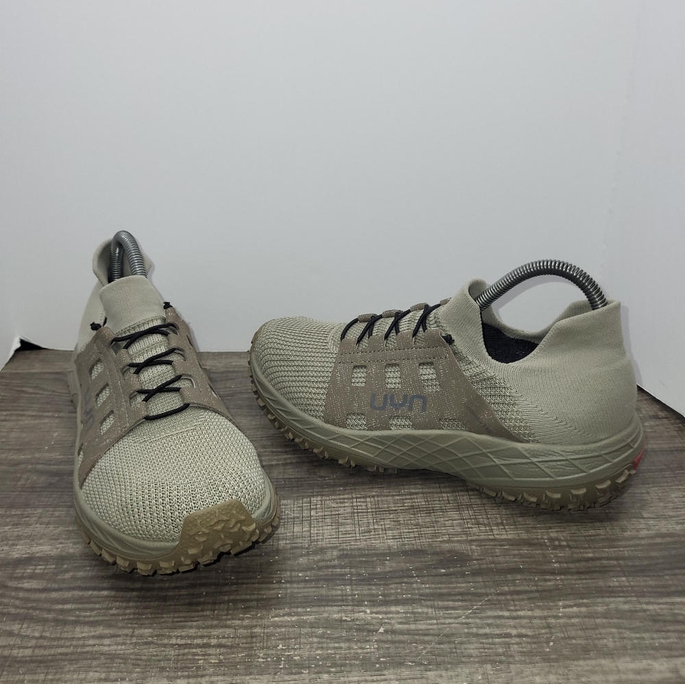 UYN Washi SneakersMesh Cord Lock Mid Top Running Shoes Comfort Womens 9